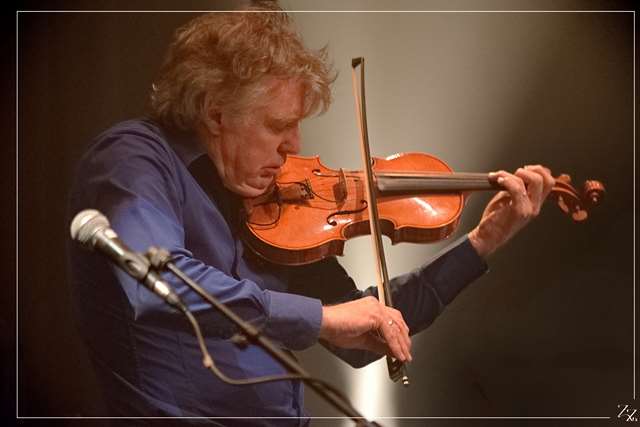 NIK_13030-in_1 Didier Lockwood - Violons Barbares - Guo Gan 09-12-2015 (Zz)  (p).jpg